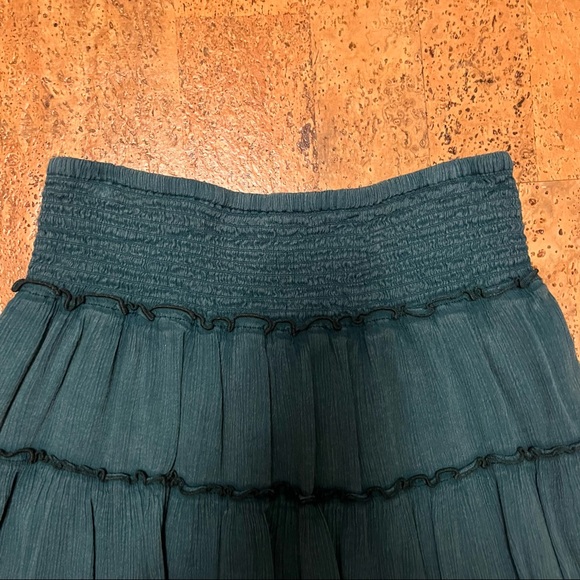 Green American Eagle Skirt - Picture 4 of 5